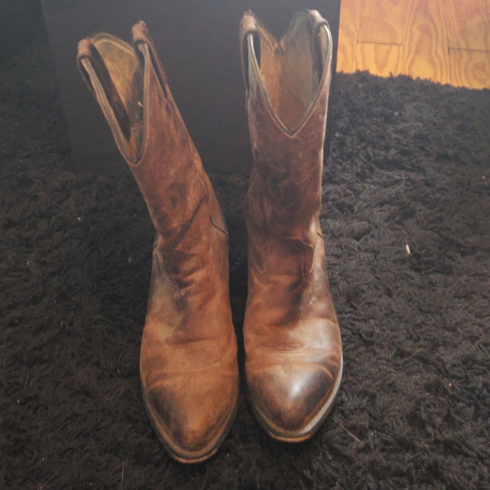 Gently Used Durango Boots